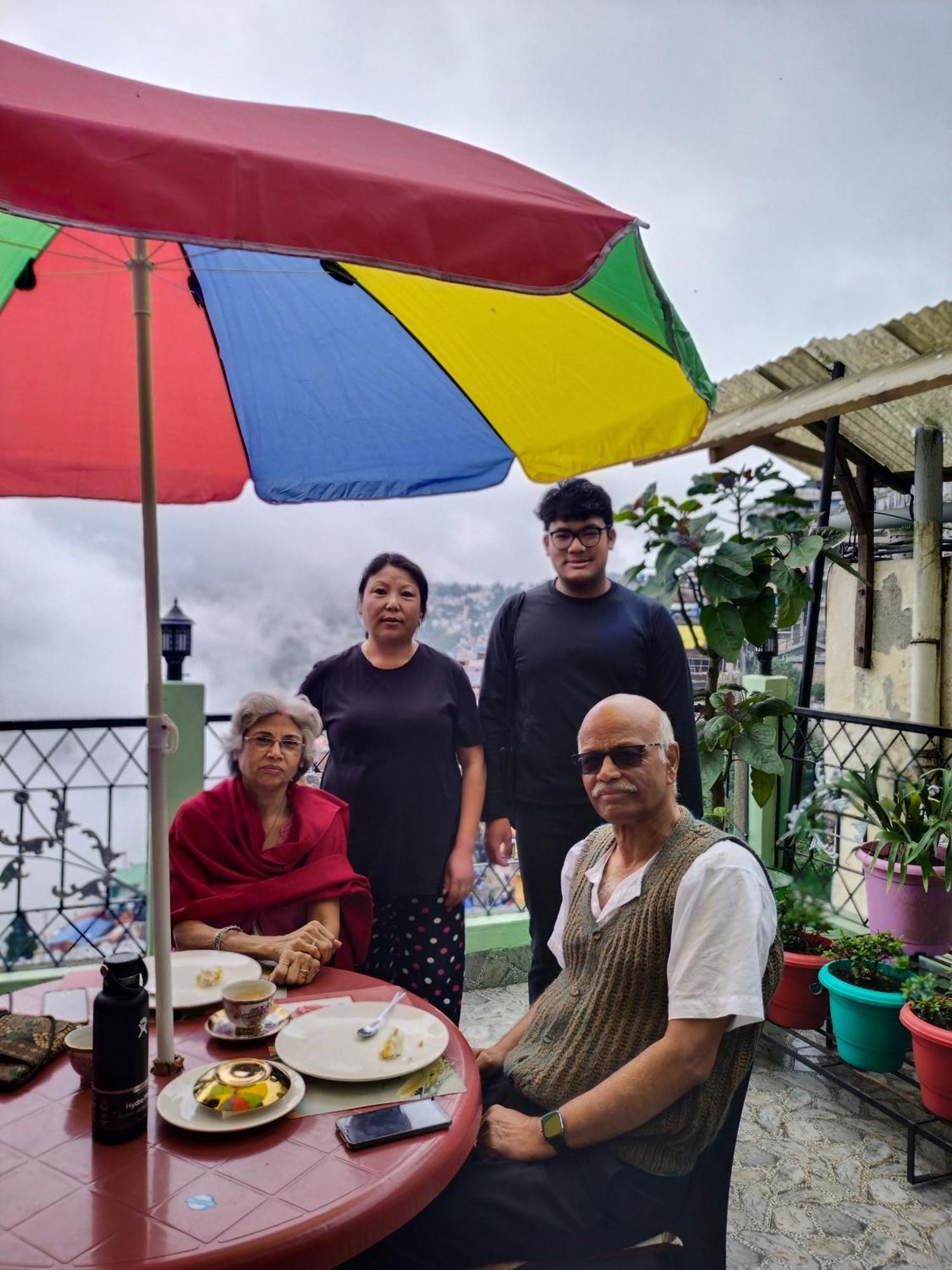 Dew Drops Guest House Darjeeling  Exterior foto