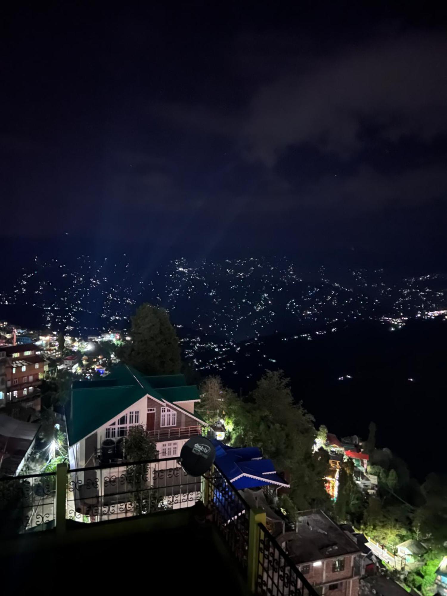 Dew Drops Guest House Darjeeling  Exterior foto